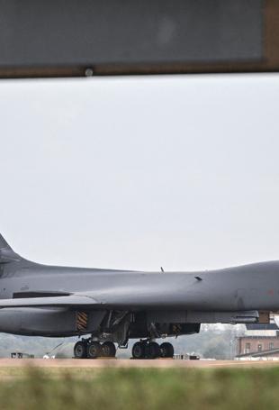 US withdraws all bomber aircraft from UK airbase