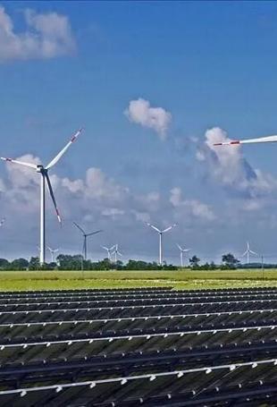 Türkiye sets record for solar, wind power generation in August