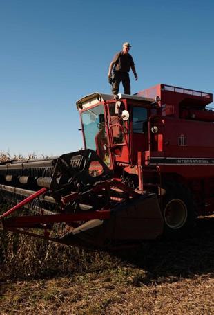 Fuel, fertilizer costs strain US farmers support for Republicans in midterms