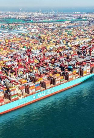 China heads for record trade surplus as exports surge