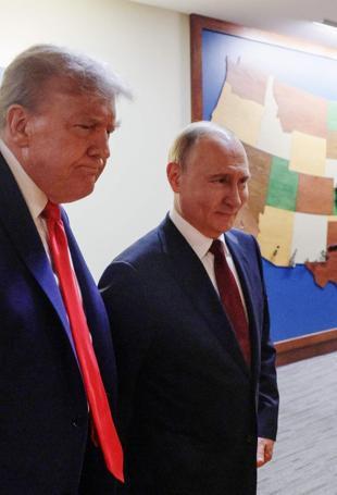 Trump puts new Russia sanctions on hold