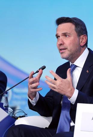 Energy minister hints at new oil discovery in Gabar