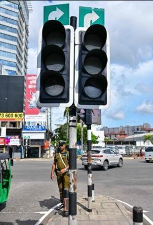 Sri Lanka suffers nationwide electricity blackout