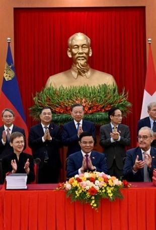 Vietnam signs free trade deal with four European nations