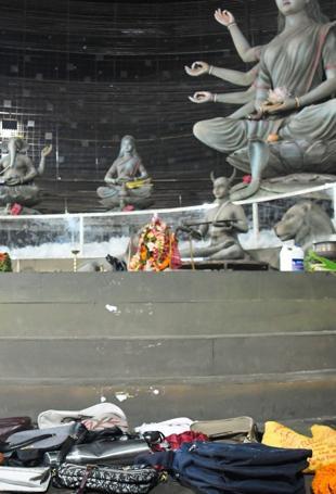 Stampede at Hindu festival in India kills 19