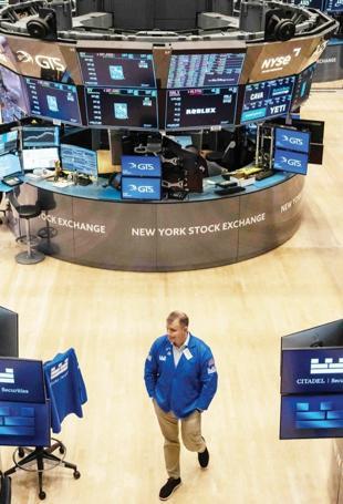 Earnings in focus as AI, Fed keep investors on edge