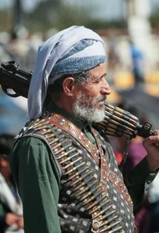 Houthis step up attacks in Yemen as camp strike toll rises