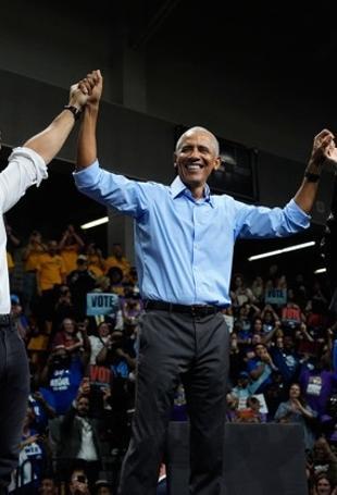 Obama blasts Trumps chaos and cruelty