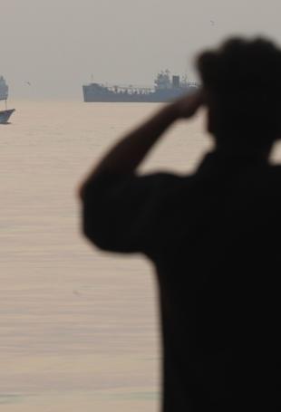 US says helped Gulf nations export 1.5 bln barrels of oil through Hormuz