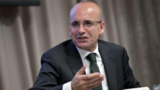 Hazine ve Maliye Bakanı Mehmet Şimşek "Makro finansal istikrarı güçlendiren politikalarımız sayesinde KKM’den çıkış kesintisiz sürüyor" dedi. Bakan Şimşek Avrupa Yatırım Bankası (EIB) Başkanı Nadia Calvino ya da teşekkür etti. 
