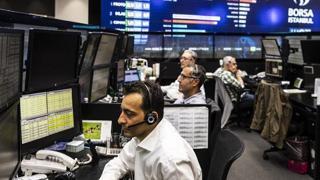 Borsa İstanbul Vadeli İşlem ve Opsiyon Piyasası nda (VİOP) BIST 30 endeksine dayalı haziran vadeli kontrat, güne yüzde 0,1 düşüşle 10.893,00 puandan başladı.

