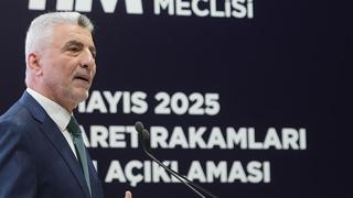  Ticaret Bakanı Ömer Bolat, mayısta ihracatın yüzde 2,7 artışla 24 milyar 800 milyon doları geçip rekor kırdığını belirterek, "Mayıs ayı itibarıyla son 12 ayda yıllıklandırılmış mal ihracatımız, Cumhuriyet tarihimizin en yüksek seviyesi olan 265,5 milyar dolara yükseldi." dedi



