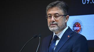 Tarım ve Orman Bakanı İbrahim Yumaklı, 1 Ocak tan bu yana 640 bin gıda denetimi gerçekleştirdiklerini belirterek, "Bu denetimlerin sonunda 14 bin 706 uygunsuzluk tespit ettik, 352 si hakkında savcılıklara suç duyurusunda bulunduk, yaklaşık 1,4 milyar lira civarında da idari para cezası uyguladık." dedi.
