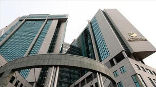 Sberbank ın net karı yılın ilk yarısında geçen yılın aynı dönemine göre yüzde 7,5 artarak 826,6 milyar rubleye (yaklaşık 10,5 milyar dolar) çıktı.

