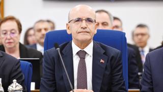 HAZİNE ve Maliye Bakanı Mehmet Şimşek, TBMM Plan ve Bütçe Komisyonu’nda bakanlığının 2026 yılı bütçe teklifinin görüşmelerinin ardından milletvekillerinin sorularını yanıtladı. 