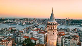 Türkiye İstatistik Kurumu (TÜİK) Türkiye deki mutlu insan oranını açıkladı. Buna göre 2025 te Türkiye de mutlu olduğunu beyan eden sayısı 2024 e göre arttı