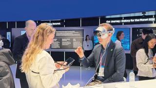 Dünyanın en önemli teknoloji etkinliklerinden Mobil Dünya Kongresi (MWC) 20’nci kez kapılarını açtı. Her yıl yeni telefon, tablet ve akıllı cihazların tanıtıldığı fuarda bu yıl da çok sayıda ürün görücüye çıktı.