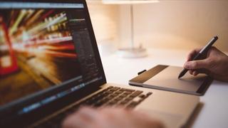 Sanayi ve Teknoloji Bakanı Mehmet Fatih Kacır, dijital oyun geliştiren 5 bin 145 KOBİ ye son 5 yılda KOSGEB tarafından 2,3 milyar liraya yakın destek ödemesi yapıldığını bildirdi.