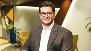 Sağlıkta farkındalığı artırmak ve toplumda sağlık okuryazarlığını yukarılara taşımak için 2009’dan bu yana projeler yürüten Sabri Ülker Vakfı, yaklaşık 12 milyon insanın hayatına dokundu. Vakfın Başkanı Yahya Ülker, her 10 kişiden 7’sinin sağlık okuryazarlığının yeterli düzeyde bulunmadığına dikkat çekerek, “Biz de bu noktada devreye giriyoruz, bilimsel ve anlaşılabilir bilgiyi toplumla buluşturuyoruz” dedi.