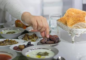 Uzman diyetisyen: Ramazan ayında doğru beslenmeyle kilo vermek mümkün