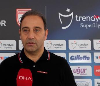 Samsunspor Futbol Direktörü Fuat Çapa: Transfer yasağı kalkacakmış gibi çalışma yapıyoruz