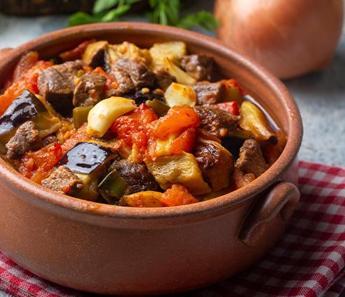 Güveçte etli patlıcan tarifi