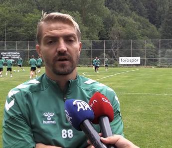 Caner Erkin: Sakaryaspor'u Süper Lig'e taşımaya çalışacağız!