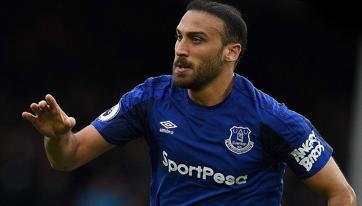 Cenk Tosun çılgınlığı! Yine attı, Premier Lig'i salladı...