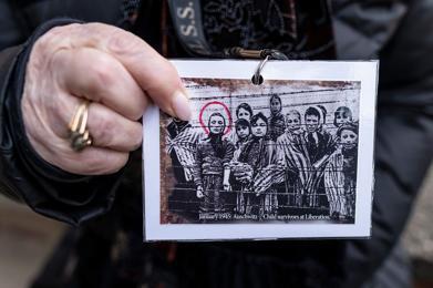 Survivors return to Auschwitz 75 years after liberation
