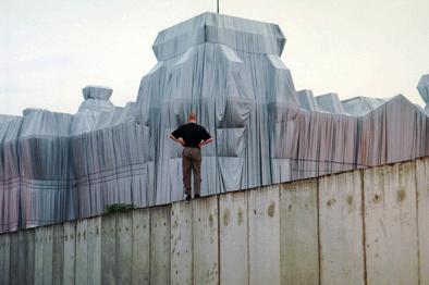 Christo, artist known for massive, fleeting displays, dies