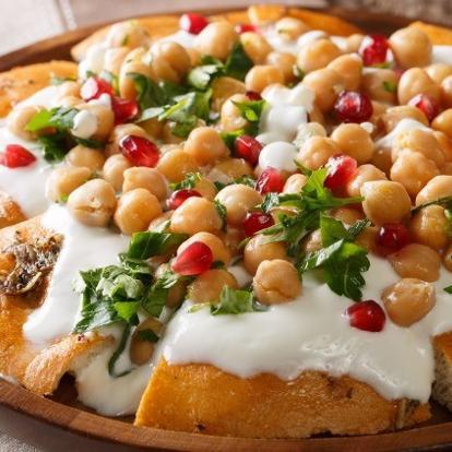 Lübnan Mutfağı'ndan enfes bir salata 'Nohutlu Fette'