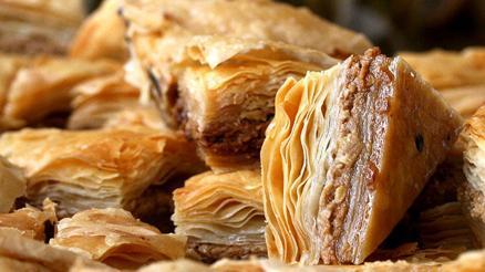 Baklava şerbeti nasıl olur Baklava şerbeti sıcak mı soğuk mu dökülür