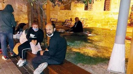 Sokaktan nikâh masasına...