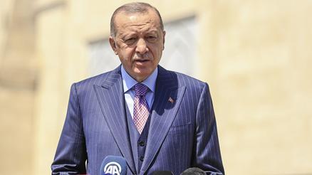 Son dakika haber... Cumhurbaşkanı Erdoğandan koronavirüs aşısı açıklaması: İlimde kıskançlık olmaz