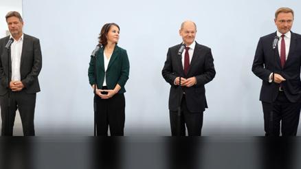 Almanya’da koalisyon yolu açıldı