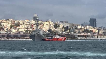 ABD savaş gemisi Sarayburnu’na demirledi