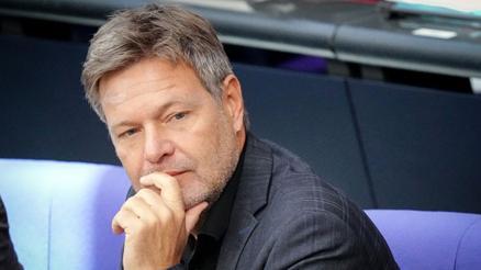 Dün tepelerdeydi, bugün yerlerde Dün tepelerdeydi, bugün yerlerde