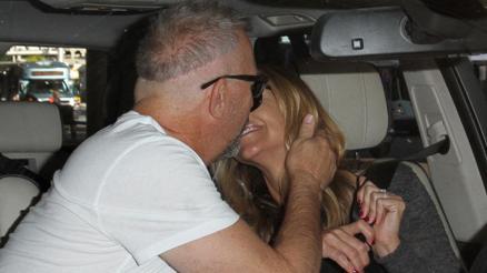 Karımın beni komşuyla aldattığı konusunda şüphelerim var diyordu... Sonunda haklı çıktı