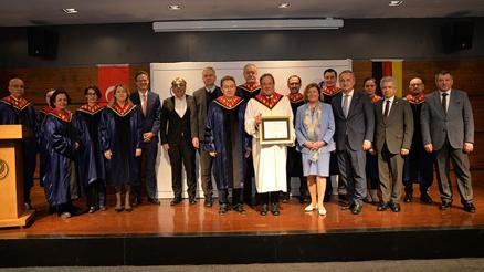 Armin Laschet’e Türkiye’den fahri doktora Armin Laschet’e Türkiye’den fahri doktora