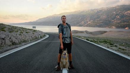 Köpeğiyle birlikte yürüyerek dünyayı dolaştı, en büyük şoku eve dönünce yaşadı Yeniden gitmek istediğim iki ülke var, biri Türkiye