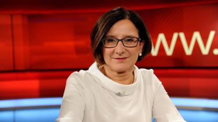 10 yaş altı kız çocuklarına başörtüsü yasağı istedi