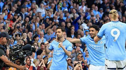 Manchester City 3 golle kazandı