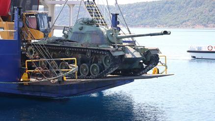 Keşanda, TSK envanterindeki 45 tonluk tank denize batırıldı