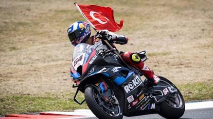 Toprak Razgatlıoğlu, podyum mücadelesi için İtalya’da