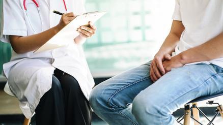 İdrar kaçırma hayatı nasıl etkiler ve hangi durumlar sebebiyle oluşur