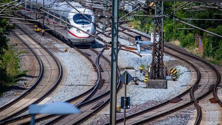 400 yolcu 6 saat tünelde mahsur kaldı