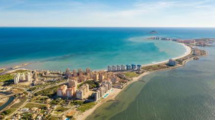 Kariyerini geride bıraktı, İspanya’da yeni bir hayat kurdu