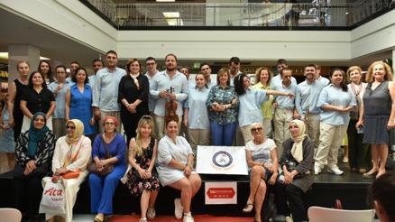 Demokrasi’den genç yaşta büyük başarılar