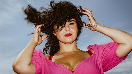 Meral Polat’tan özgürlüğe özgün bir sesleniş: Boyun Eğmem