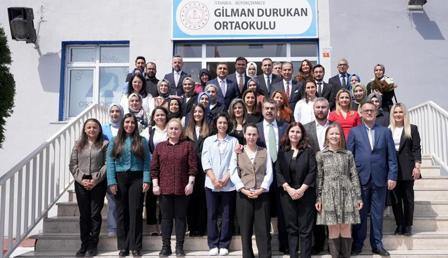 Tekin ortaokul öğrencileriyle buluştu